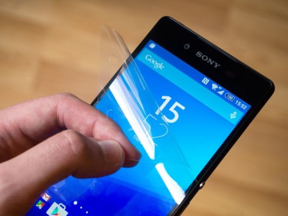 วิถียุ่น! เผย Sony ใจดีแถมฟิล์มกันรอยมาในกล่อง Xperia Z3+ ด้วย