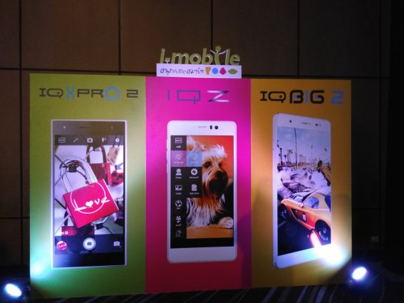 i-mobile พร้อมลุย เปิดตัวมือถือ 3 รุ่นจัดเต็ม Spec เทพราคาถูก แถมดู Digital TV ได้ !!