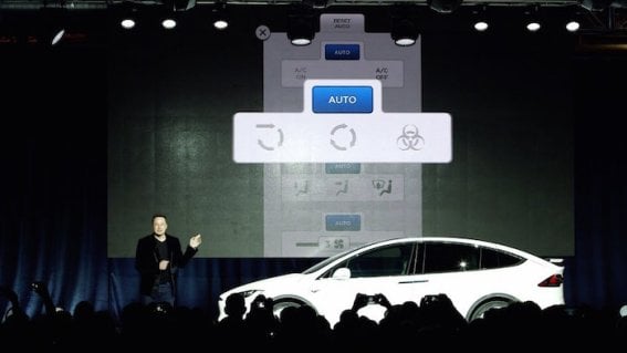 “Model X” รถยนต์ไฟฟ้ารุ่นใหม่ สุดยอดไฮเทค ระบบกรองอากาศสะอาดราวกับห้องผ่าตัด