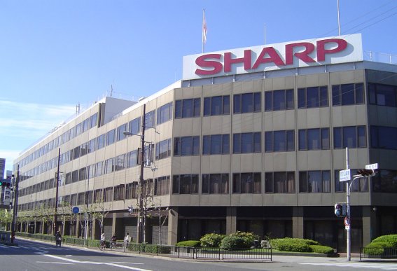 ไม่ชอบมาพากล! Foxconn ชะลอการซื้อ Sharp หลังพบข้อมูลหนี้เพิ่ม