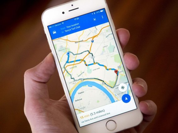 วิธีใส่ที่หมายปลายทางหลายๆ ที่ใน Google Maps บน iOS และ Android