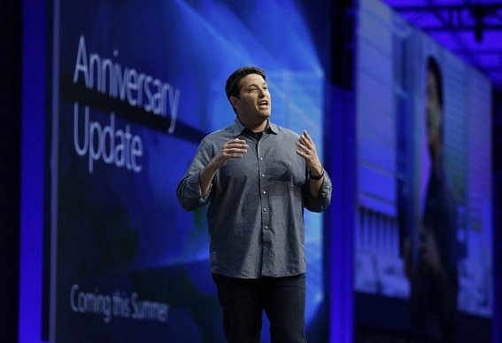 Terry Myerson, Microsoft Executive Vice President of the Windows and Devices Group, talks about an anniversary update to Windows 10 during the keynote address at the Microsoft Build Conference, Wednesday, March 30, 2016, in San Francisco. (AP Photo/Eric Risberg) CAER107  (Eric Risberg / The Associated Press)