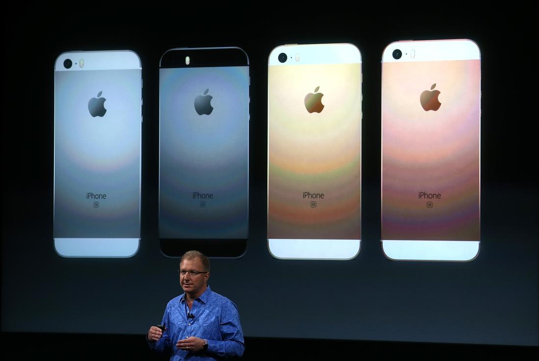 CUPERTINO, CA - MARCH 21: Apple VP Greg Joswiak announces the new iPhone SE during an Apple special event at the Apple headquarters on March 21, 2016 in Cupertino, California. The company is expected to update its iPhone and iPad lines, and introduce new bands for the Apple Watch. (Photo by Justin Sullivan/Getty Images)