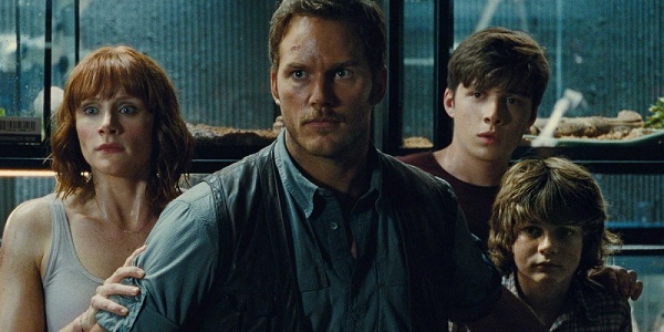 Jurassic-World-Bryce-Dallas-Howard-Chris-Pratt-Nick-Robinson-Ty-Simpkins