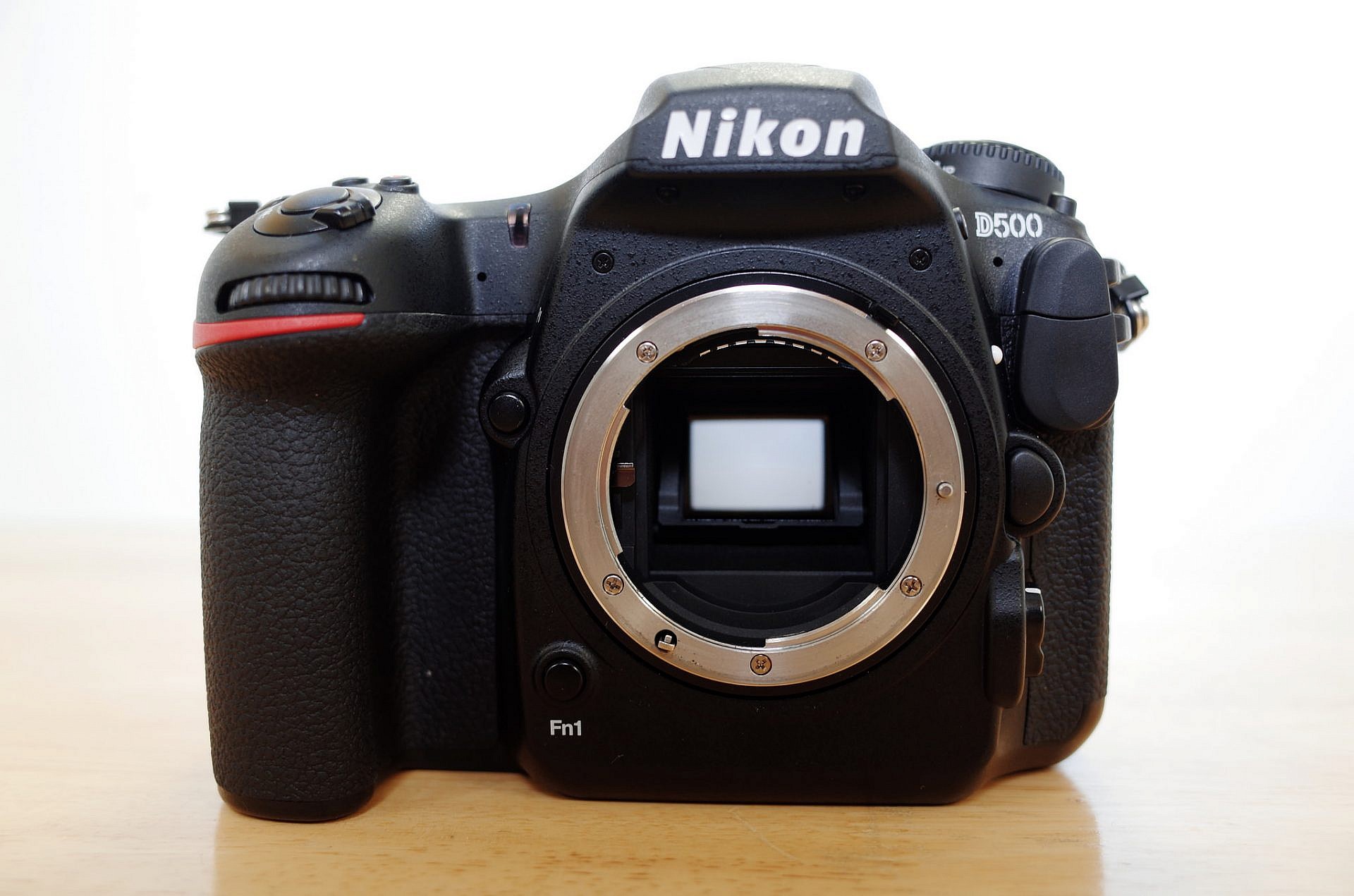 Nikon_D500_body5