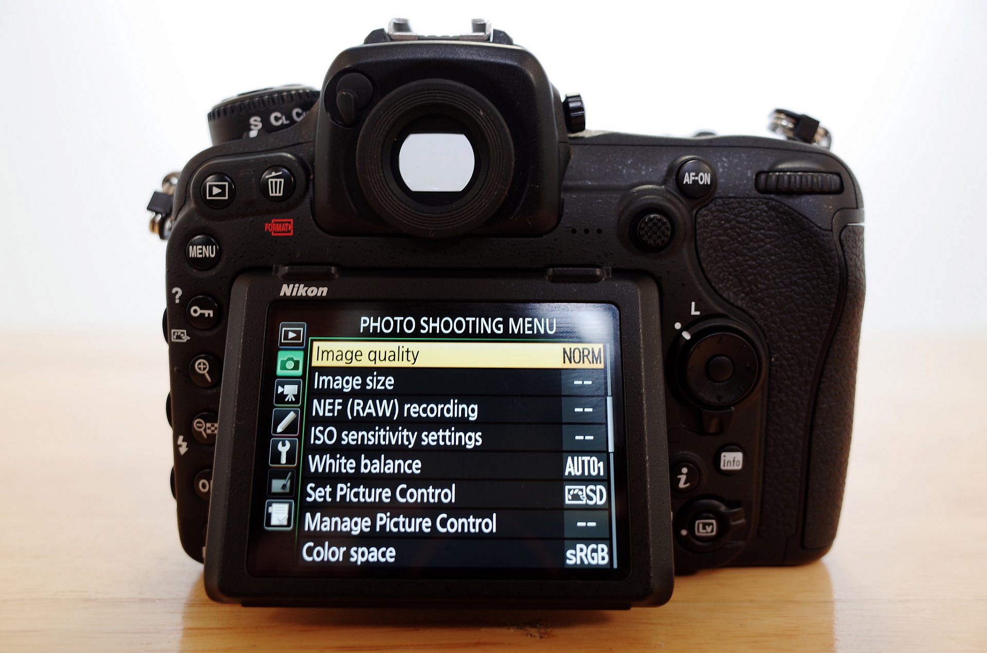 Nikon_D500_body9