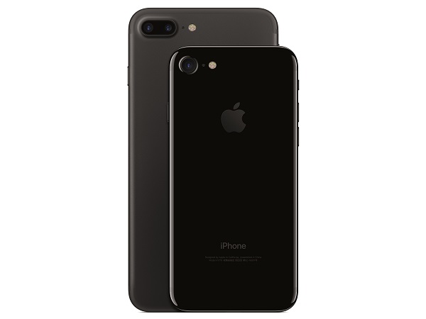 iphone-7-jet-black-on-iphone-7-plus-black