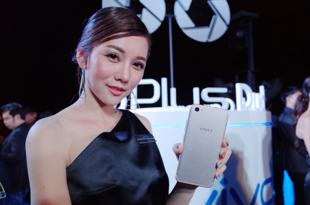 Vivo V5Plus มือถือกล้องหน้าคู่ปรับลดราคาเหลือ 10,990 บาท!