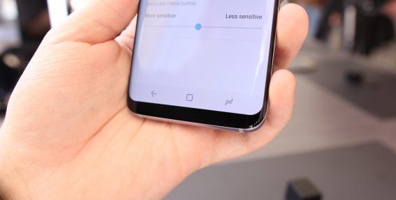 ปุ่มบนหน้าจอของ Galaxy S8 สามารถเปลี่ยนตำแหน่งให้เหมือน Google ได้