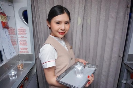 “พี่เค้าใช้แอปอะไรนะ” สัมภาษณ์แอร์โฮสเตสสาว กับสายการบินในฝันอย่าง “Emirates”