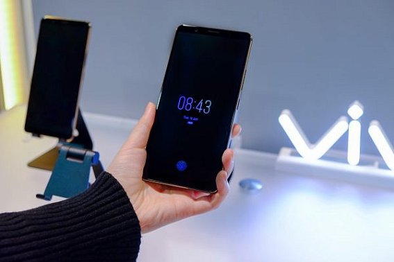 Vivo X20 Plus UD พร้อมเซ็นเซอร์สแกนลายนิ้วมือในหน้าจอ จะเปิดตัว 24 มกราคม นี้