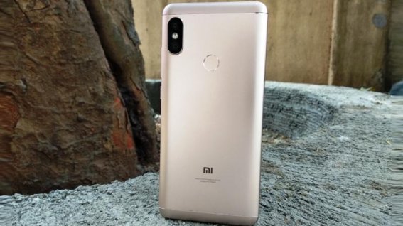 Xiaomi ยิ้มแก้มปริ Redmi Note 5 Pro เปิดตัวลอตแรก 3 แสนเครื่องขายเกลี้ยงใน 3 นาที!