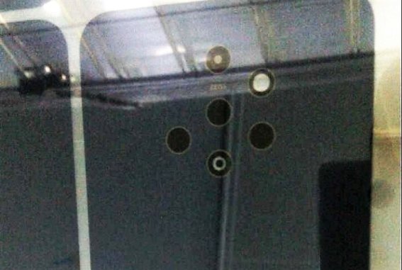 แหวกตลาด! ภาพหลุด Nokia 9 : เผยดีไซน์ตำแหน่งกล้องหลัง “แปลกตาที่สุด” ในปี 2018