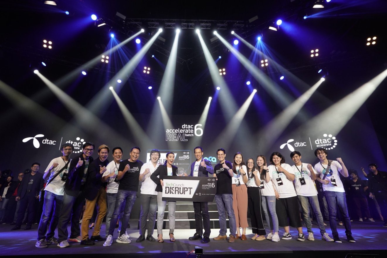 ทีม Ooca รับรางวัล TechCrunch Disrupt 2018 ที่ซานฟรานซิสโก สหรัฐอเมริกา พบปะกับคนดังด้านเทคโนโลยีและนักลงทุนระดับโลก พร้อมทั้งได้เยี่ยมชมบริษัทเทคโนโลยียักษ์ใหญ่อย่าง Google, Facebook, Airbnb, และ Uber อีกด้วย