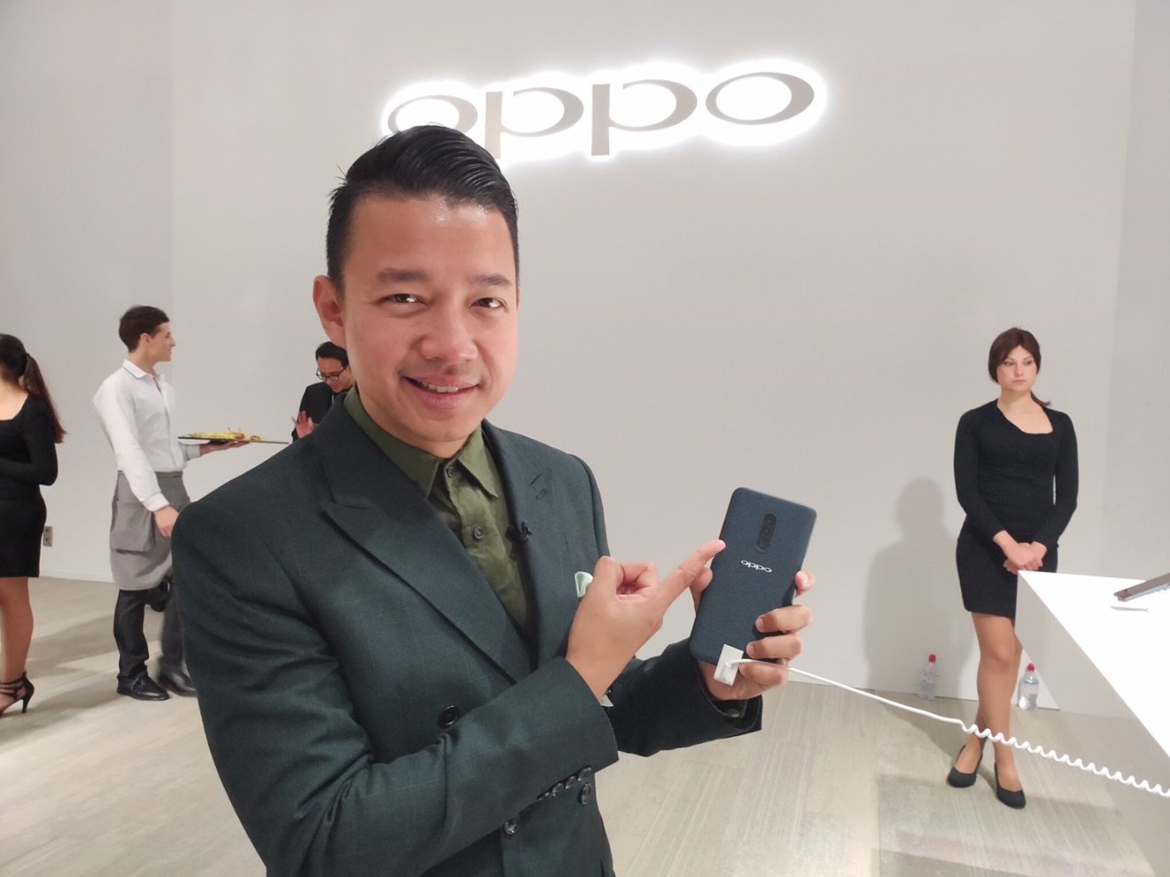 OPPO โชว์เจ๋ง อวดเทคโนโลยีกล้องซูม Optical 10 เท่าบนมือถือพร้อม 5G