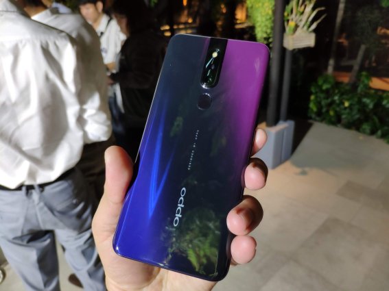 เปิดราคา OPPO F11 Pro ในไทย จอ 6.5 นิ้วไร้ติ่ง กล้องถ่ายคนเวลากลางคืนสุดเทพ ราคาแค่ 10,990 บาท!