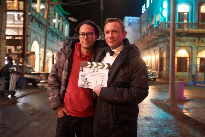 Cary Joji Fukunaga กับ Craig ในวันปิดกล้อง No Time to Die