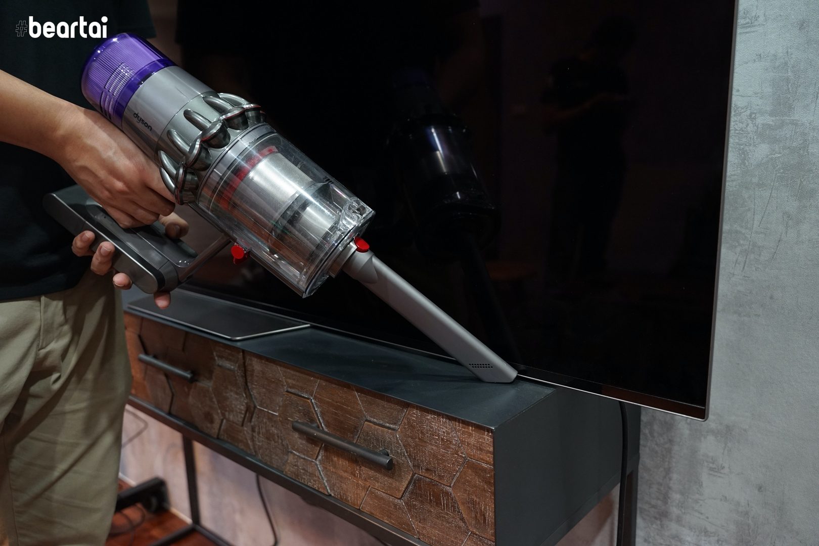 หัวดูดปลายแหลมของ Dyson V11 ซึ่งเป็นหัวที่ใช้บ่อยที่สุดแล้ว