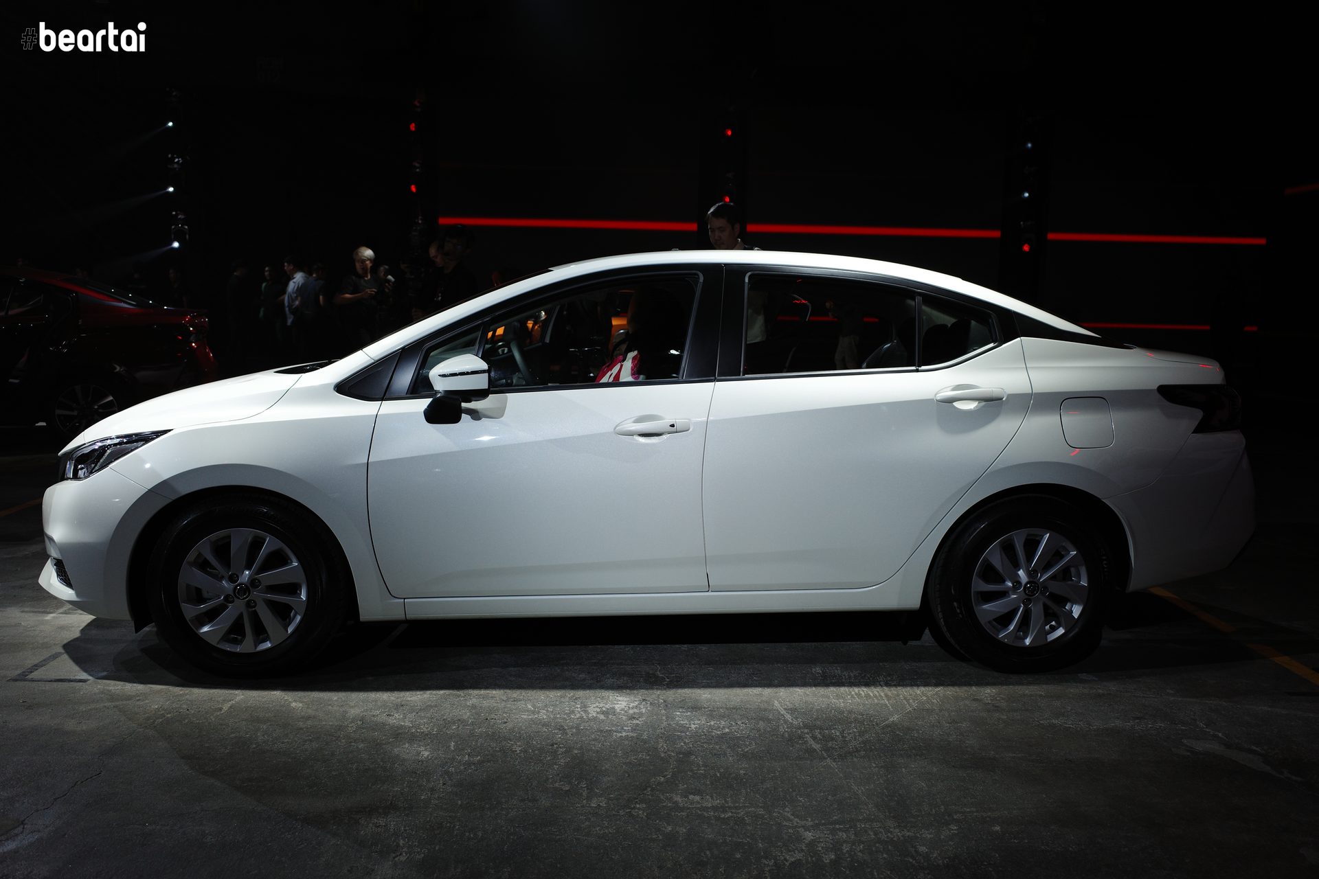 ด้านข้างของ All-New Nissan Almera