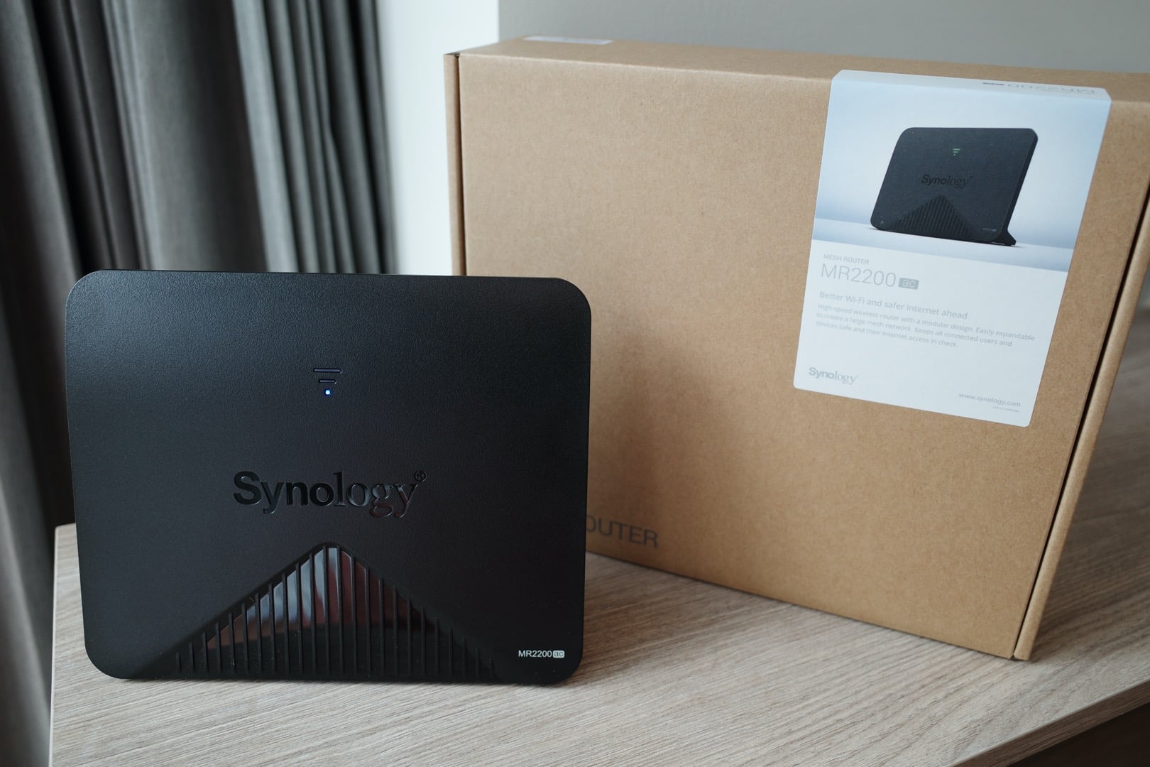 Synology MR2200ac