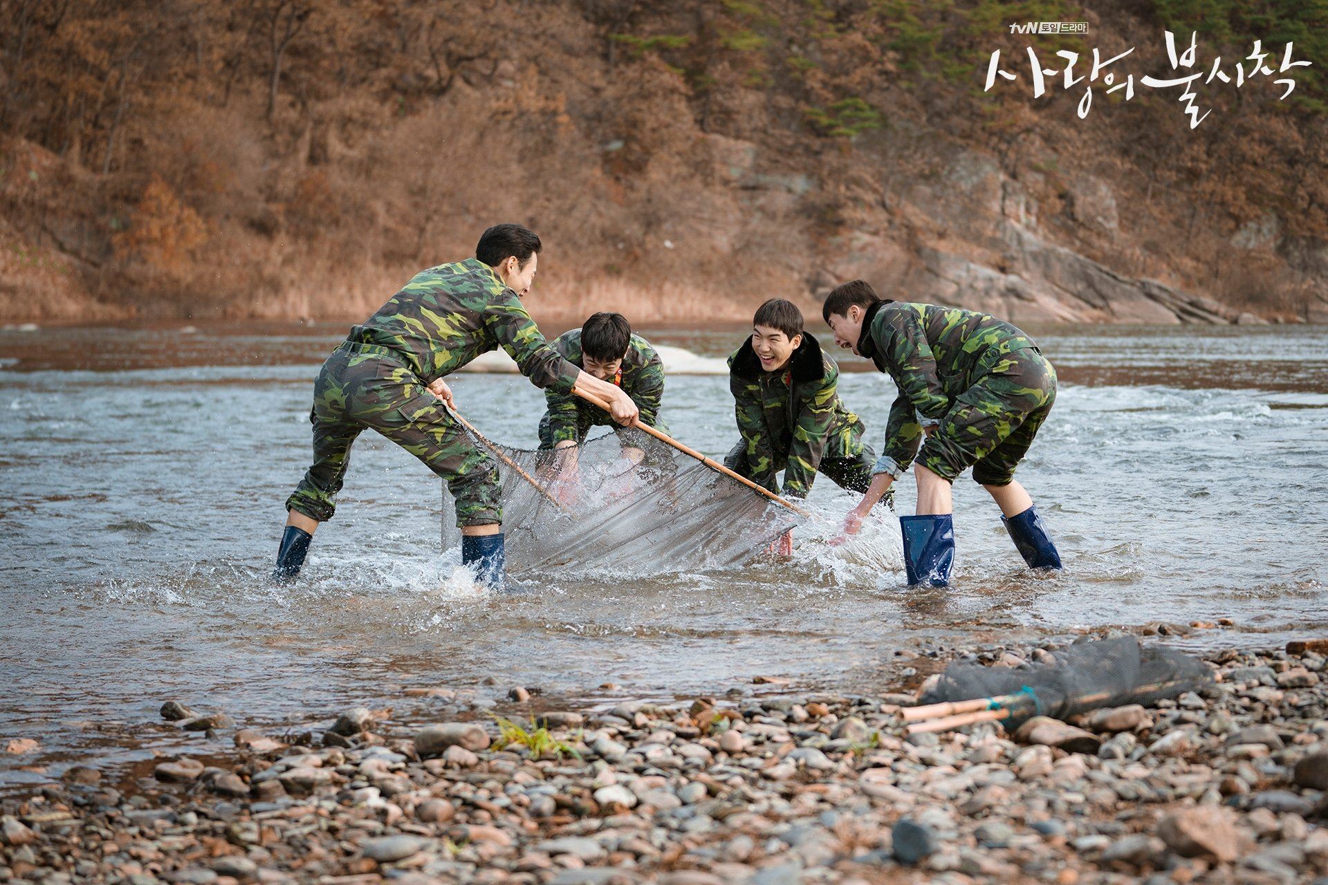 ถอดความสำเร็จ 'Crash Landing On You' ซีรีส์ที่สหายผู้ชมทั่วโลกตกหลุมรัก