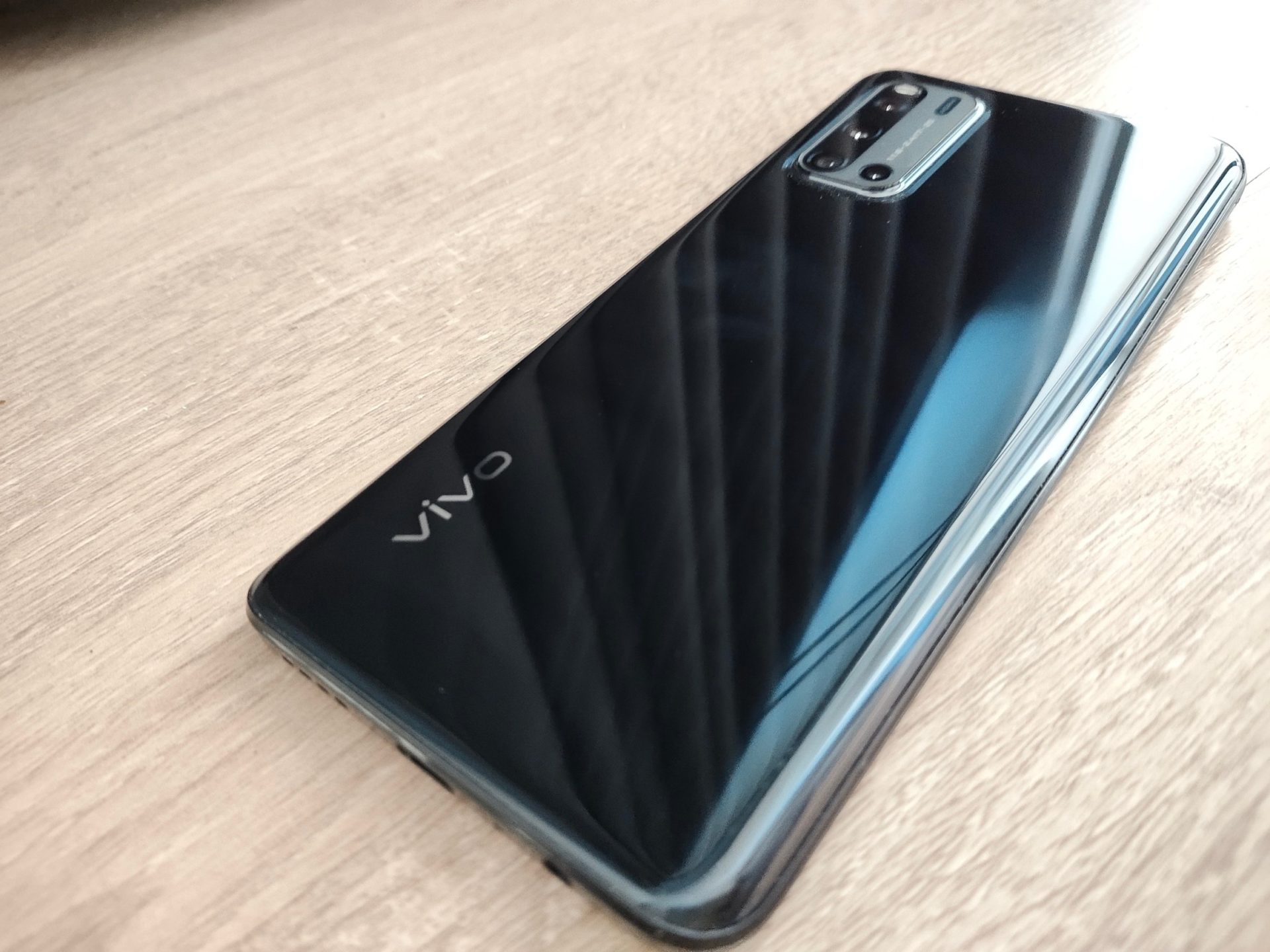 Vivo V19