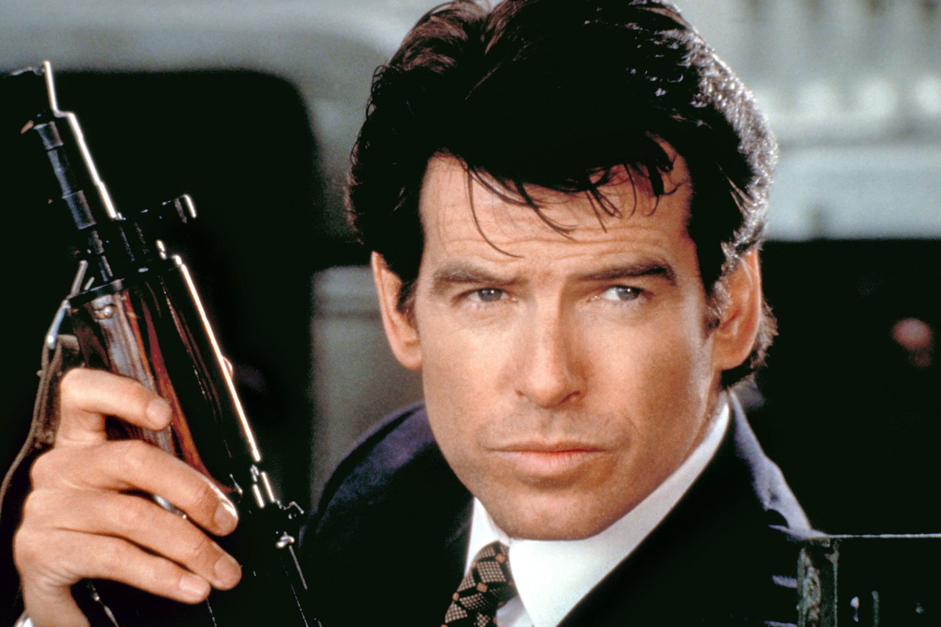 Pierce Brosnan (เพียร์ซ บรอสแนน)