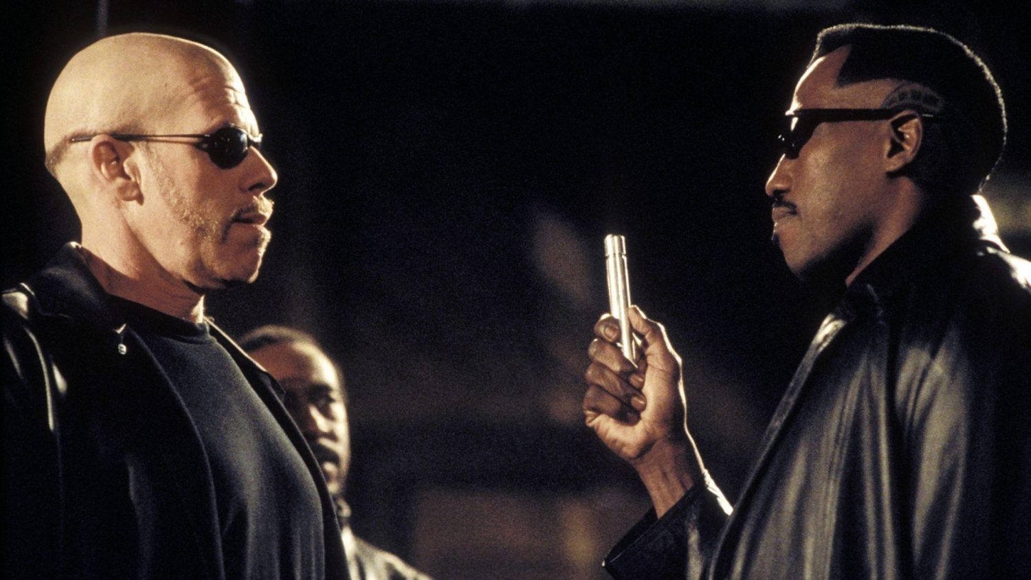 Ron Perlman และ Wesley Snipes ใน Blade II (2002)