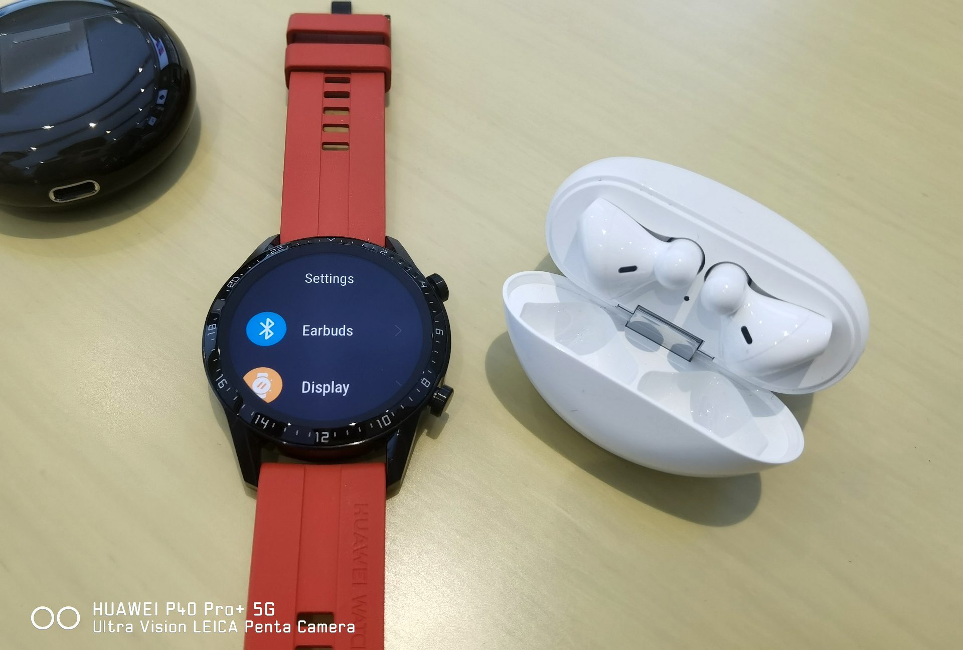 Huawei Watch สามารถใช้งานร่วมกับหูฟัง Bluetooth FreeBuds 3 ได้ทันที ฟังเพลงแบบไม่ต้องมีมือถือ