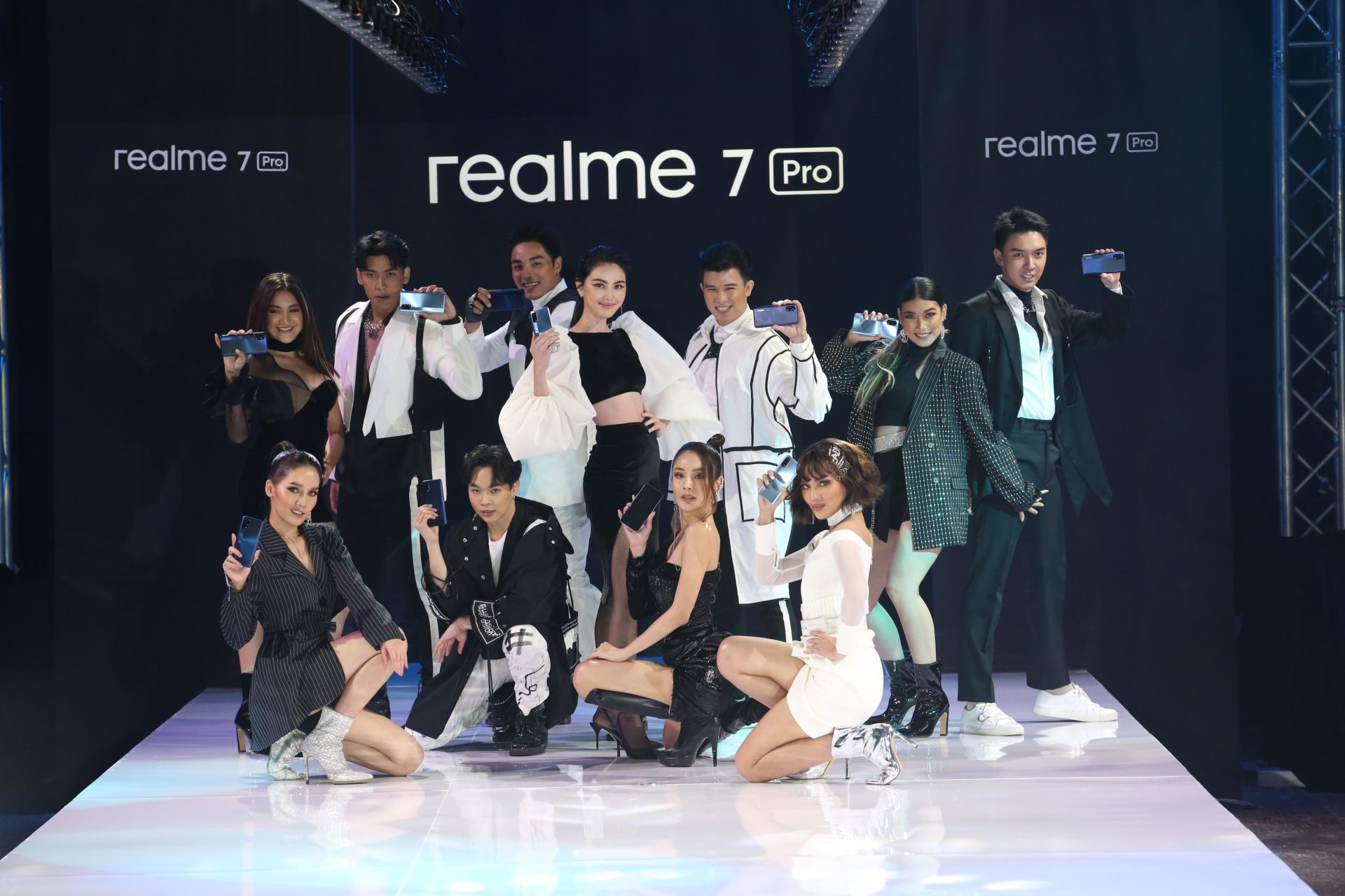 ใหม่ ดาวิกา พรีเซ็นเตอร์ realme7 pro