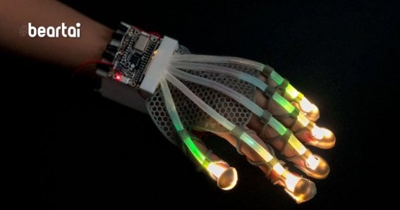 Stretchable sensor gives robots and VR a human touch