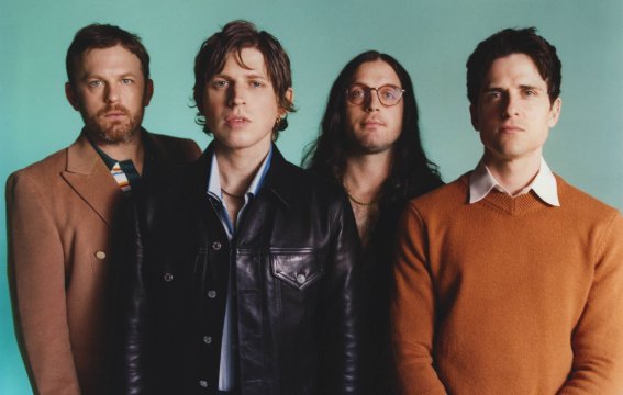 Kings of Leon เป็นวงดนตรีวงแรกของโลกที่ขายอัลบั้มในรูปแบบ Non-Fungible Token (NFT)