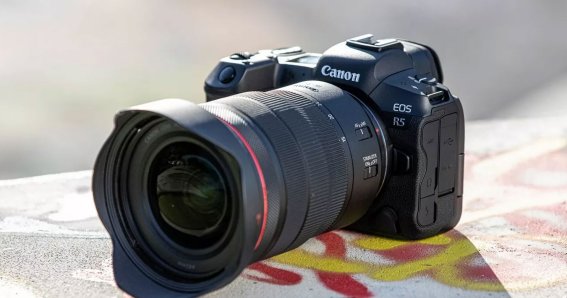 Canon EOS R5