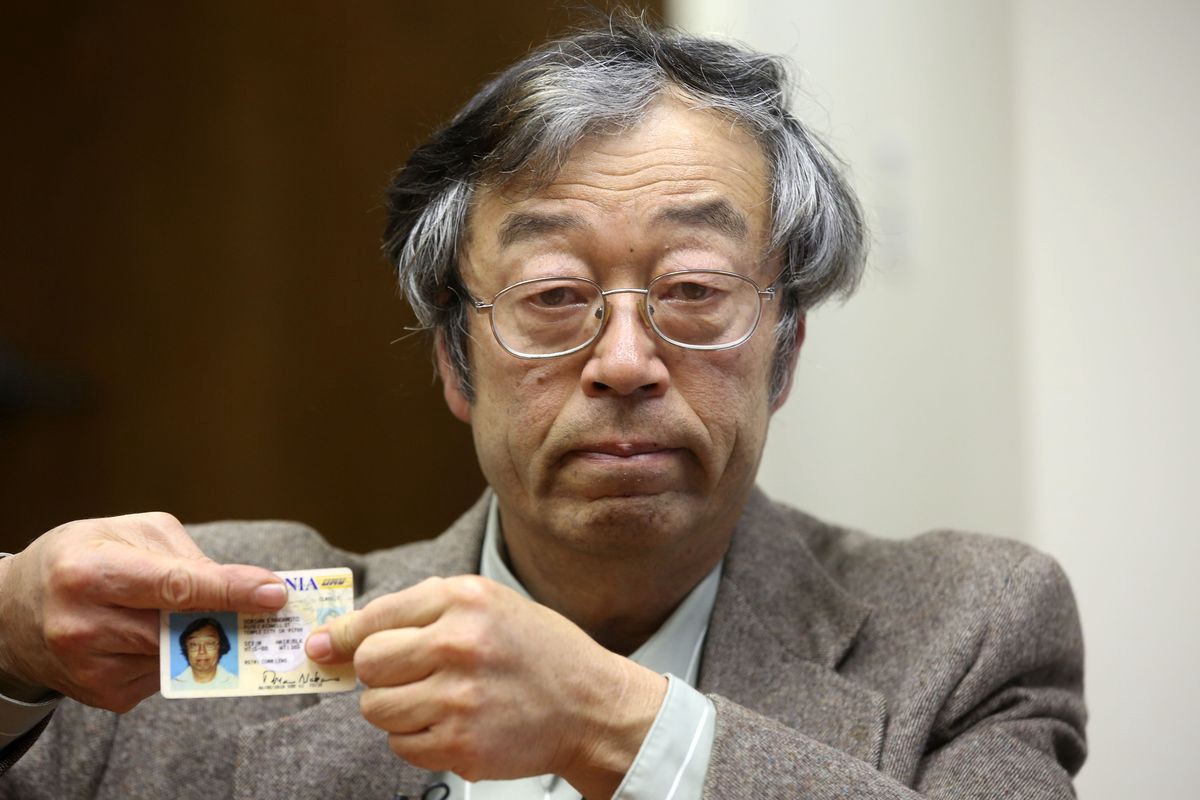 โดเรียน ซาโตชิ นากาโมโตะ (Dorian Satoshi Nakamoto) ผู้ถูกกล่าวหาว่าเป็นผู้สร้างบิตคอยน์ ซึ่งก็ยังยืนยันไม่ได้ว่าคือคนนี้จริงๆ