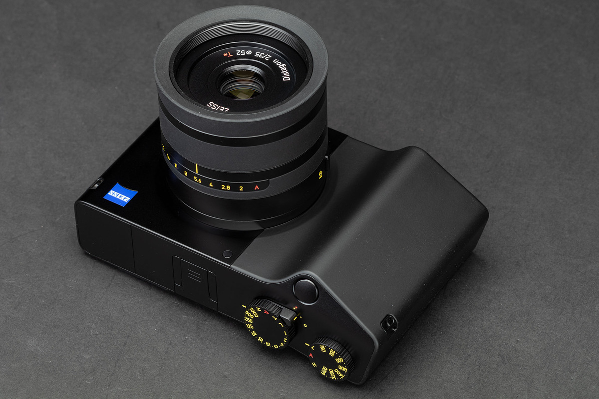 ZEISS ZX1