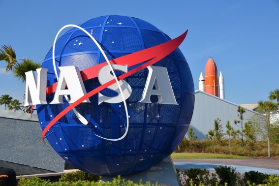 NASA แถลงหยุดการทำงานในระบบยานลงจอดบนดวงจันทร์กับ SpaceX ลงชั่วคราว