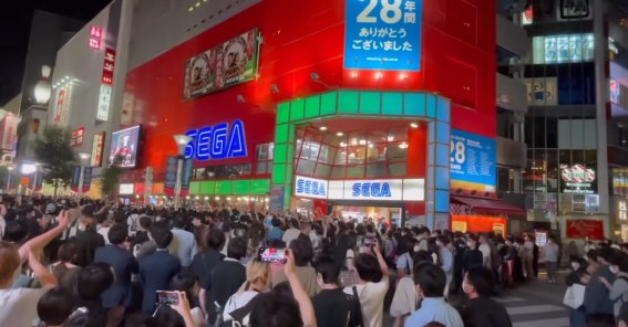 แฟนเกมร่วมอำลาตึกเกมเก่าแก่ Sega Ikebukuro Gigo ปิดตัวลง