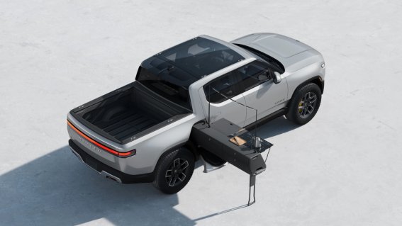 ครัวสนามรุ่นสุดท้ายของ Rivian R1T มาพร้อมเตาแม่เหล็กไฟฟ้า