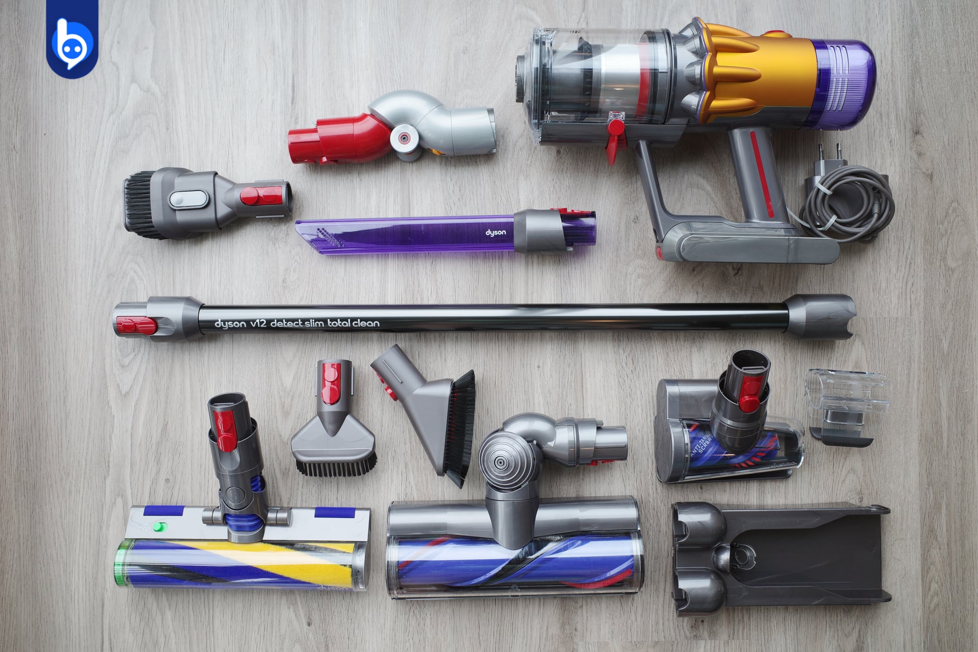 อุปกรณ์ทั้งหมดในกล่อง Dyson V12 Detect Total Clean