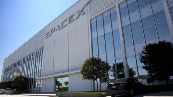 มีรายงานพบผู้ติดเชื้อโควิด – 19 ในสถานที่ทำงานของ SpaceX ที่ลอสแองเจลิส 132 ราย