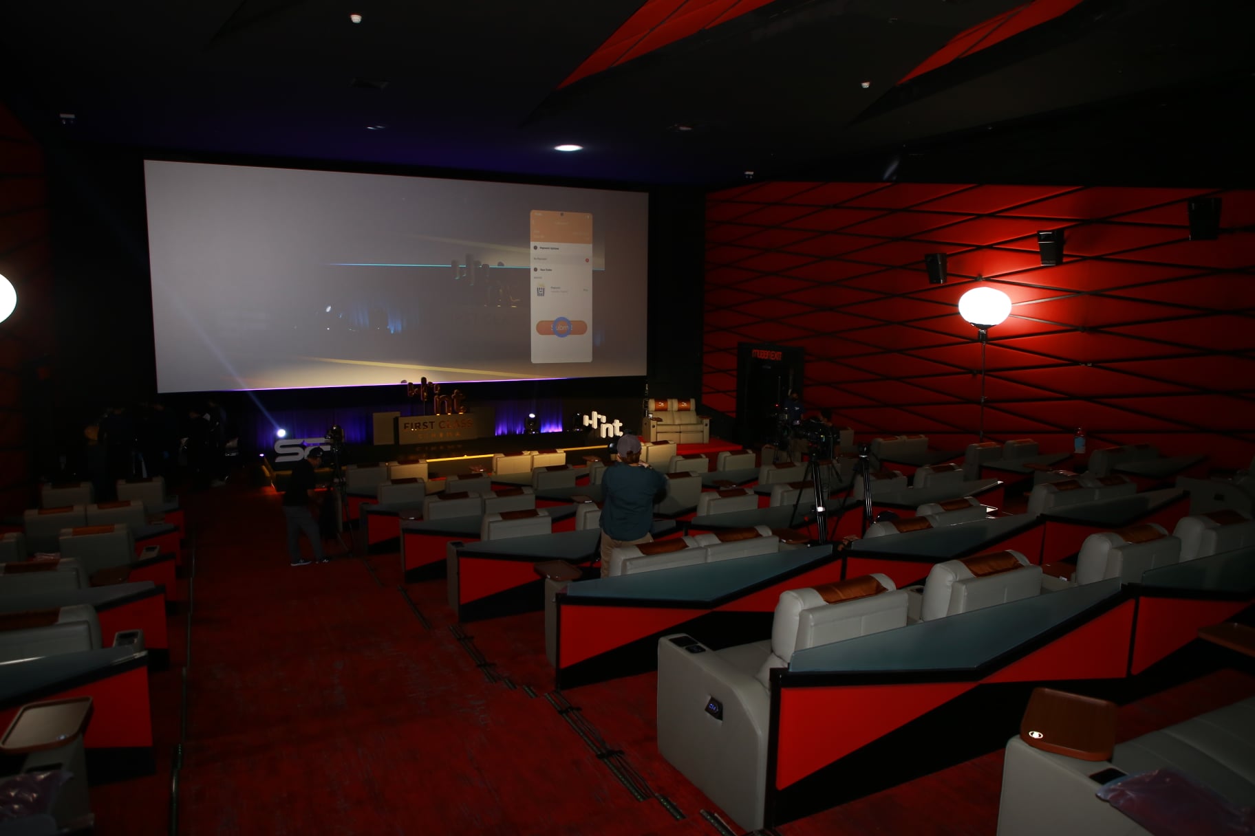 NT First Class Cinema