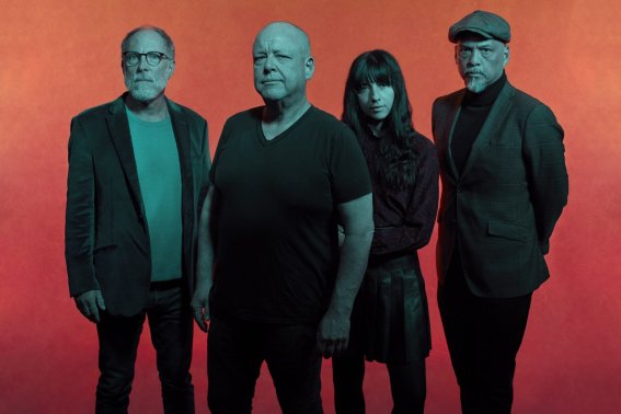 Pixies ออกมาขอโทษแฟนเพลงหลังเพลง “Where Is My Mind” ไปปิดเสียงเตือนปลุกในโทรศัพท์ซะงั้น