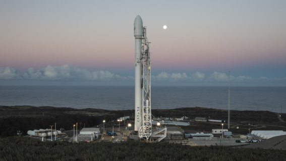 SpaceX กำลังจะปล่อยภารกิจ Group 7-1 ในการส่งดาวเทียม Starlink เพิ่มอีก 21 ดวง