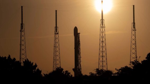 SpaceX กำลังจะปล่อยดาวเทียมสื่อสาร Badr 8 ให้กับ Arabsat