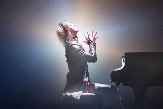 Yoshiki จะเป็นศิลปินญี่ปุ่นคนแรกที่ได้ประทับมือใน Hollywood