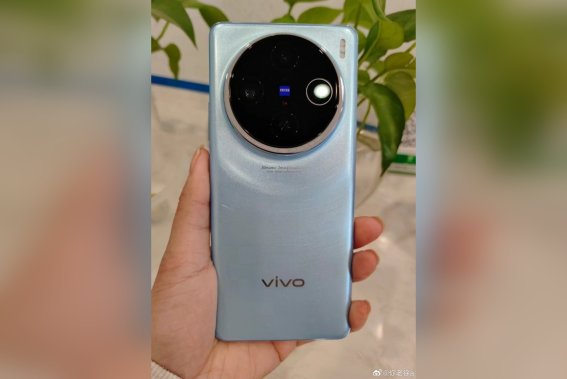 เน้นกล้องแน่! เผยภาพเครื่องจริง vivo X100 ที่มีโซนกล้องหลังใหญ่มาก