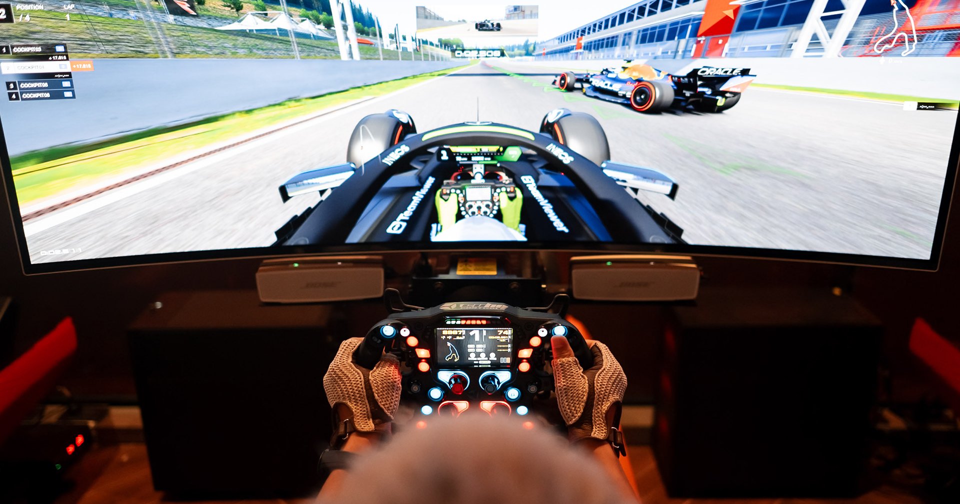 ลองขับ F1 เสมือนจริงที่ Raze Arcade บาร์ธีม Formula 1 แห่งแรกในเอเชียที่ EMSPHERE