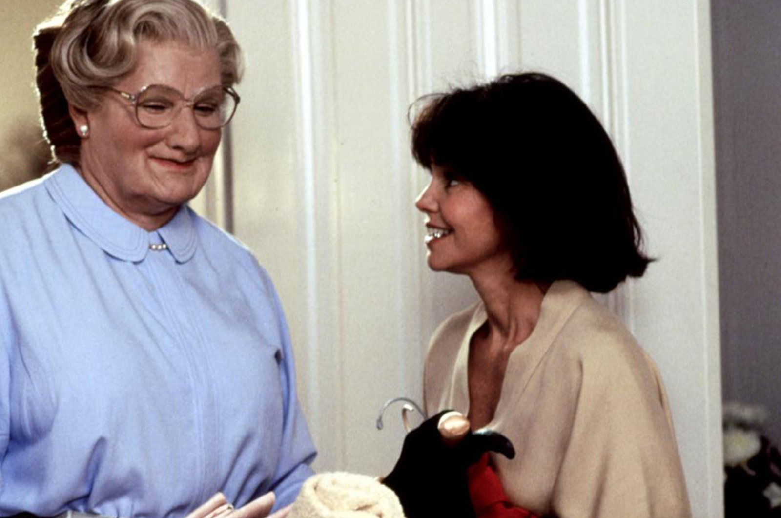 Sally Field Robin Williams Mrs. Doubtfire