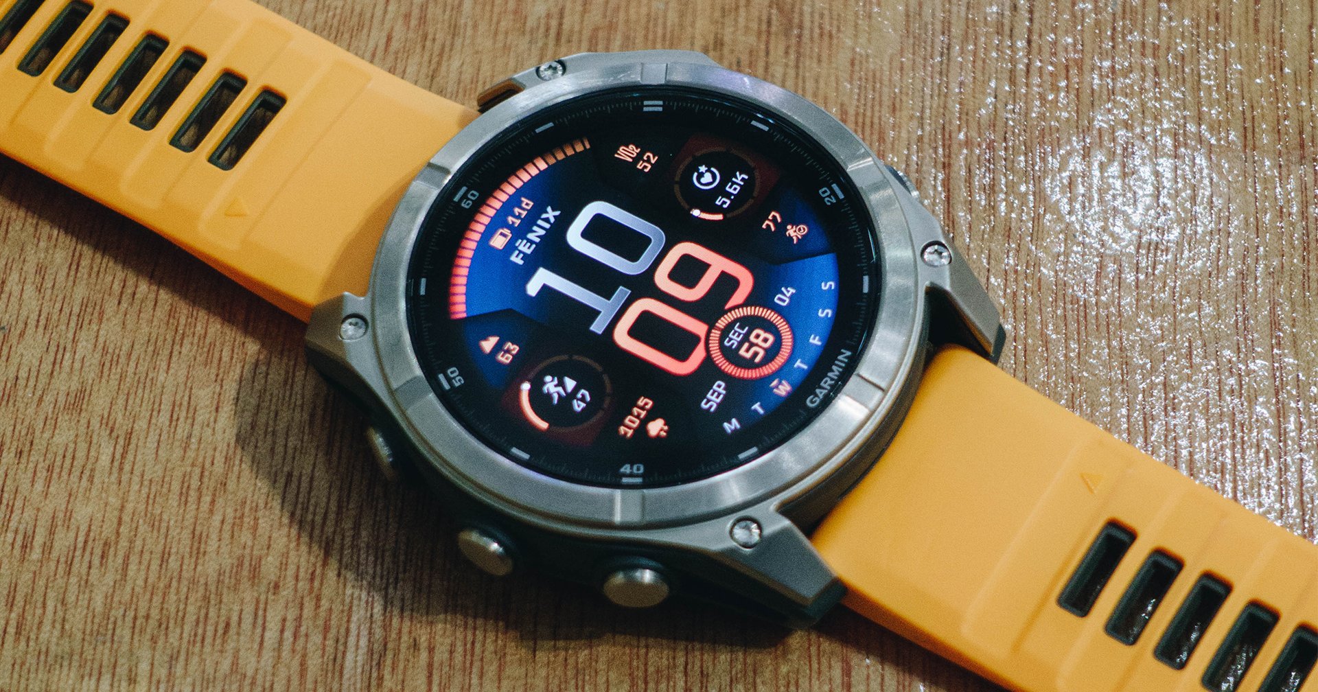 Garmin Fenix 8 สมาร์ตวอตช์ตัวท็อป สายเอาต์ดอร์ จอ AMOLED แบตฯ อึดสูงสุด 48 วัน