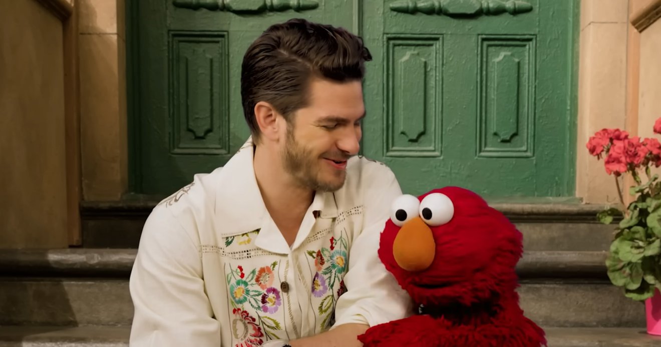 Andrew Garfield Elmo Sesame Street